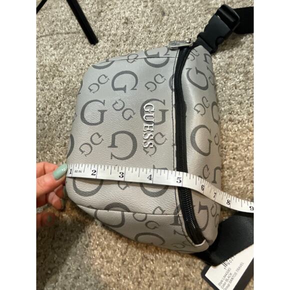 Guess Women's Cassius Grey Monogram Bum Santos Travel Belt Bag New with Tag - Picture 6 of 8